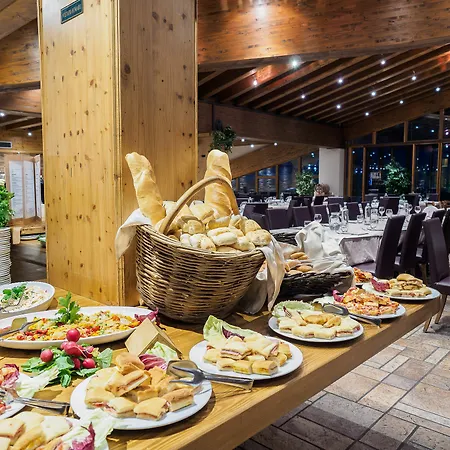 Hotel Piandineve Passo del Tonale