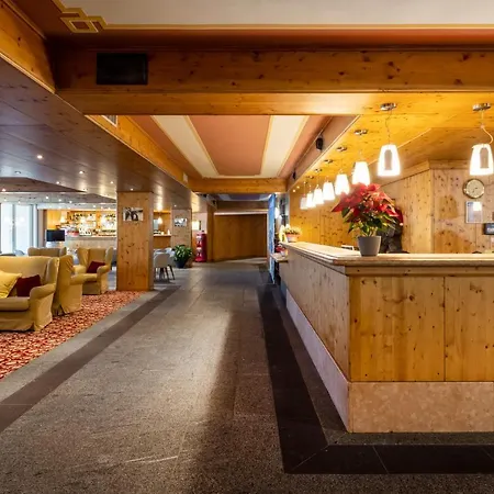 Piandineve Hotel