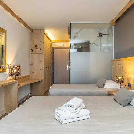 Piandineve Hotel Tonalepass
