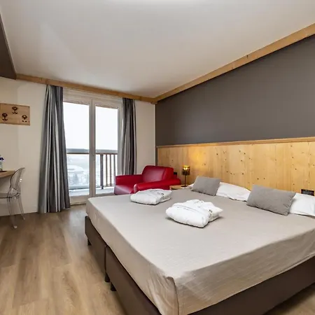 Piandineve Hotel