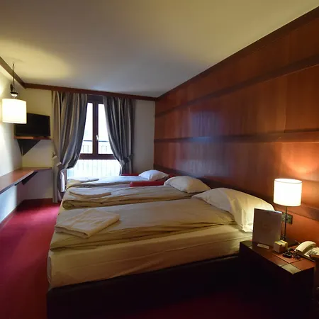 Piandineve Hotel 4*