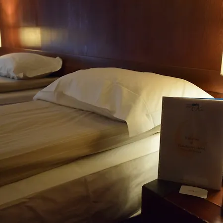 Hotel Piandineve Tonalepass